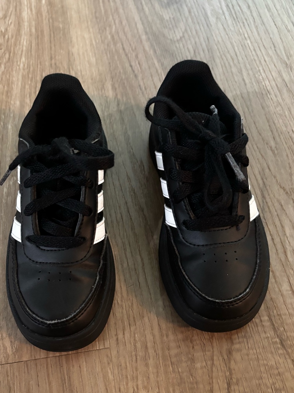 Adidas Kids Black Lace-Up Sneakers Size 11